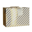 Anděl Dárková papírová taška krabice 18 x 12 x 9 cm uzavíratelná, se zlatými proužky