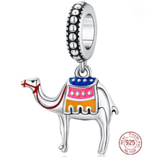 Zawieszka ze srebra próby 925 Wielbłąd, charms do bransoletki podróżniczej
