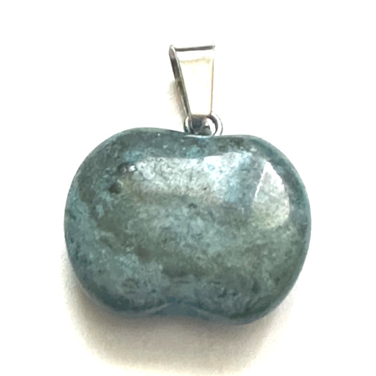 Tyrkenit modrý Jablko poznání přívěsek přírodní kámen 1,5 cm, kámen mladých lidí, hledá životní cíl