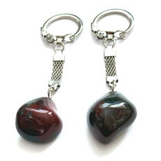 Krwawy kamień Troml naturalny, ok. 10 cm