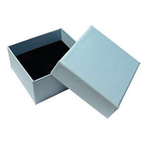 Krabička texturovaný papír s houbičkou na šperky světle modrá 7 x 7 x 3,5 cm Krabička texturovaný papír s houbičkou na šperky světle modrá 7 x 7 x 3,5 cm