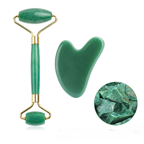 Chalcedon zelený Gua Sha 5 x 8 cm + váleček masážní 14 x 5,5 cm redukuje vrásky, otoky, zlepšuje pružnost pokožky, sada bez obalu
