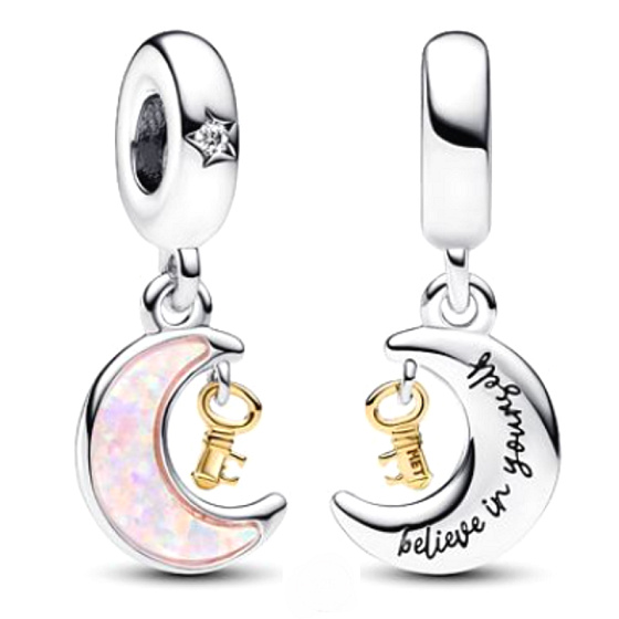 Charm Měsíc a klíč,kubická zirkonie, růžový opál vytvořen v laboratoři, přívěsek na náramek vesmír