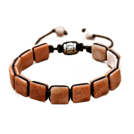 Pletený náramek z přírodního měsíčního kamene – rozměry kamenů 10 x 10 x 5 mm, délka 18,5 cm, posuvné zapínání, kámen osudu.