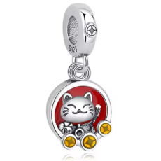 Charm Japonsko - Maneki Neko s mincemi, kočky štěstí talisman bohatství a úspěchu, přívěsek na náramek cestování