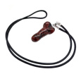 Obsidian červený Penis amulet pro plodnost, přívěsek přírodní kámen ručně broušený 3 cm, kámen záchrany