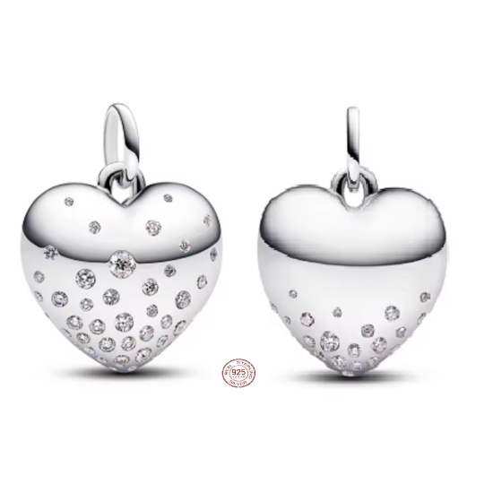 Charm Sterlingové stříbro 925 Srdce poseté zirkony, symbol lásky a elegance, přívěsek na náramek láska