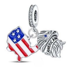 Charm USA vlajka - houpající se mapa + symbol - orel, přívěsek na náramek cestování