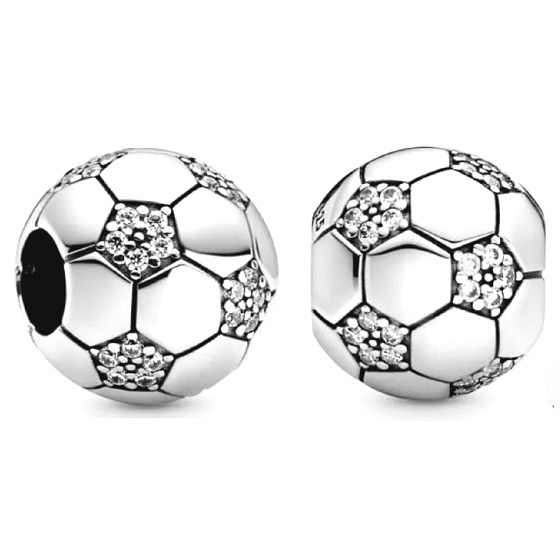 přívěsek  Třpytivý fotbalový míč ze stříbra