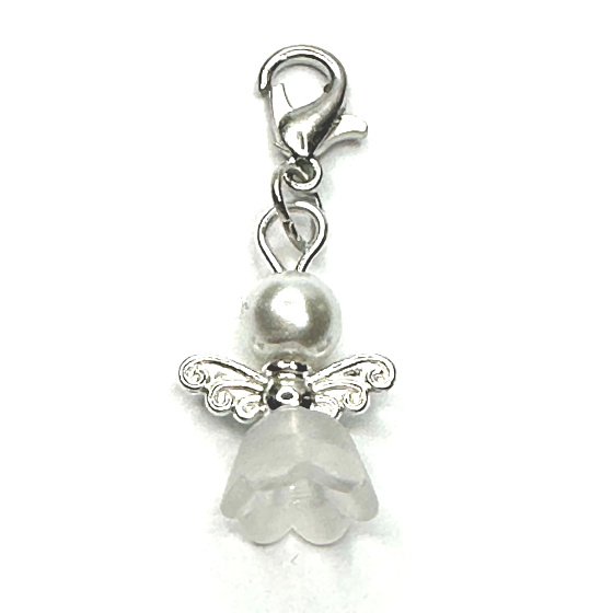 Anděl strážný přívěsek s bílou sukní a perličkou 14 x 19 mm 1 kus