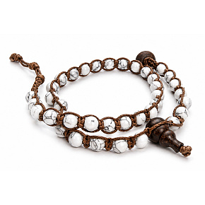 Magnezit / Howlit – buddhistický náramek se santalovým Buddha prvkem, korálky 6 mm, klid, uvolnění a harmonie