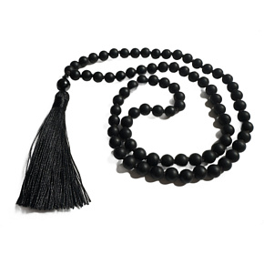 Onyx náhrdelník 80 + 1 kuliček matný meditační šperk, přírodní kámen, vázaný střapec, korálek 8 mm