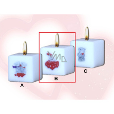 Lima Me to You Miś i serduszka świeca z nadrukiem białej kostki 45 x 45 mm 1 sztuka Lima Me to You Miś i serduszka świeca z nadrukiem białej kostki 45 x 45 mm 1 sztuka