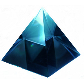 Křišťálové sklo Pyramida 10 cm