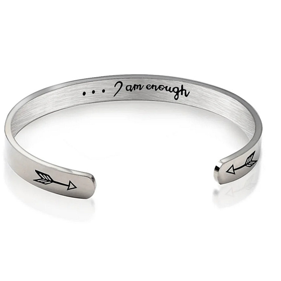 Nerezová ocel náramek stříbrný s gravírováním Stačí mi, otevřená manžeta, 4 mm