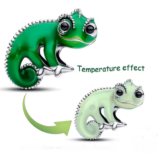 Charm Disney Na vlásku Pascal – veselý chameleón mění barvu na teplo, korálek na náramek film