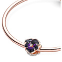 Charm Tmavě fialová maceška, korálek na náramek květina