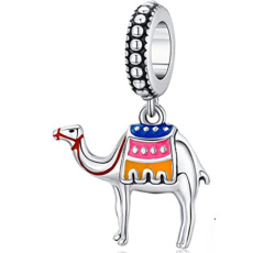 Charm Velbloud, přívěsek na náramek cestování