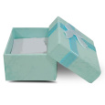 Dárková krabička s houbičkou na šperky s mašlí 4 x 4 x 2,5 tyrkysová 1 kus