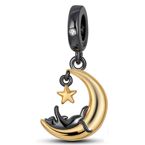 Charm Kočka na měsíci - hravá povaha kočičího společníka, přívěsek na náramek mazlíček