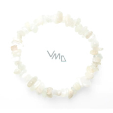 Měsíční kámen bílý náramek elastický sekaný přírodní kámen 19 cm, kámen osudu