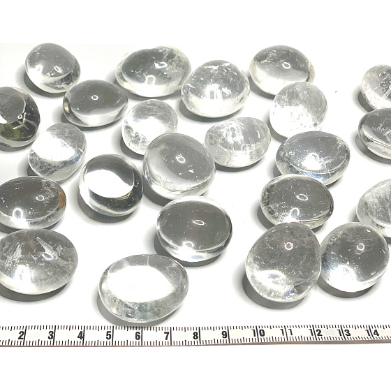 Křišťál Hmatka, léčivý drahokam přírodní kámen cca 3 x 2,5 cm 1 kus, kámen kamenů