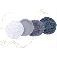 Bavlněné znovupoužitelné odličovací tampónky – ručně háčkované, světle šedý 7,5 - 8 cm 1 kus