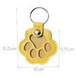 Klíčenka Tlapka – památka na vašeho mazlíčka, kterou máte stále u sebe, koženková, žlutá
