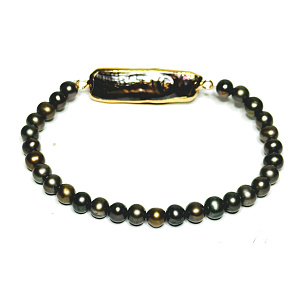 Perla říční černá s ozdobou náramek elastický přírodní, kulička 4-5 mm / 16 - 17 cm, symbol ženskosti, přináší obdiv