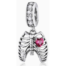 Charm Anatomická biologie, srdce + hrudník / žebra, symbol lásky, statečnosti, přívěsek na náramek láska