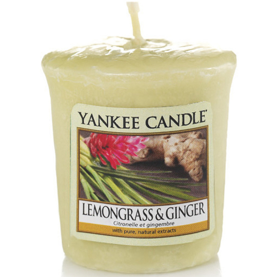 Yankee Candle Lemongrass & Ginger - Citrónová tráva a zázvor vonná svíčka votivní 49 g