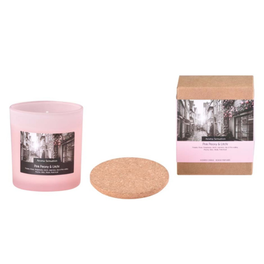 Arome Aroma Sensation Pink Peony and Litchi vonná svíčka ve skle s korkovým víčkem 7,5 x 8,5 cm 340 g