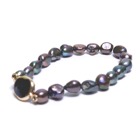 Perla černá s ozdobou náramek elastický přírodní kámen 7 - 8 mm / 16 - 17 cm, symbol ženskosti, přináší obdiv