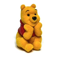 Disney Medvídek Pú Mini figurka - Medvídek sedící, 1 kus, 5 cm