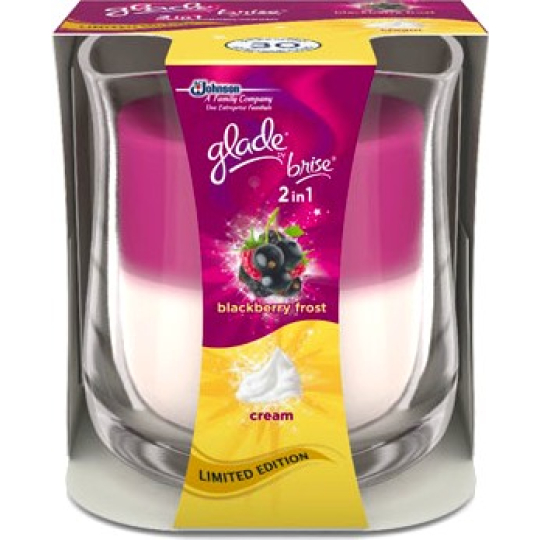 Glade by Brise 2v1 Blackberry Frost and Cream vonná svíčka ve skle, doba hoření až 30 hodin 135 g